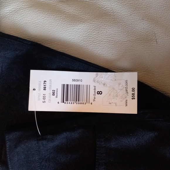 Nygard Sport Size 8 Black Pants Pretty Embossed Floral Women's 'Pants New W Tag - Picture 4 of 7